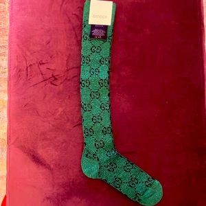 Pictures reflect the color most accurately